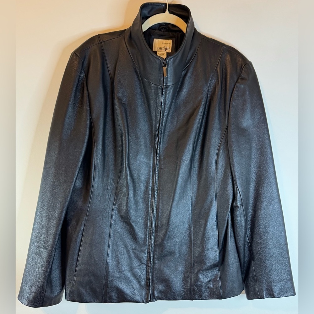 east5th Vintage Women’s Black Leather Jacket Size XL